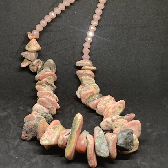 Rhodochrosite And Glass Chip Beaded Necklace - Picture 2 of 3